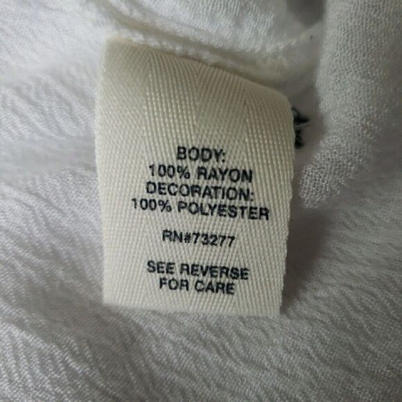 Mudd Boho Shirt White Navy Blue Embroidered Elastic 3/4 Sleeve Cuff Women Size L - Picture 7 of 10